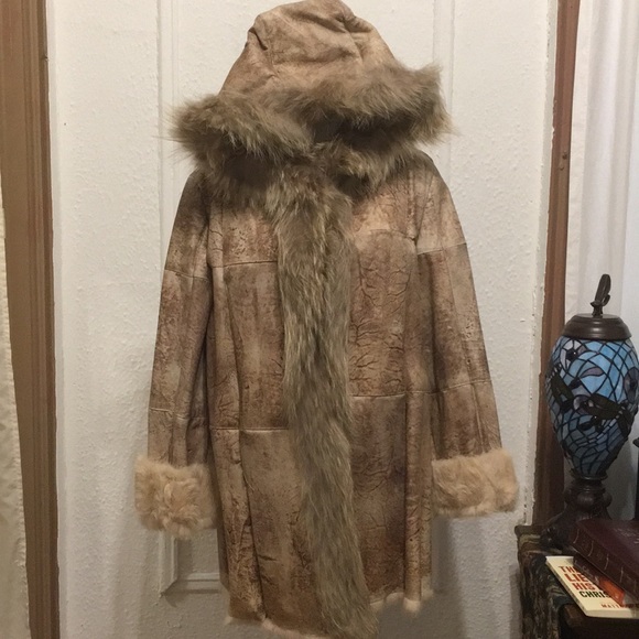 CEDRICS LEATHER RABBIT FUR COAT - Picture 3 of 8